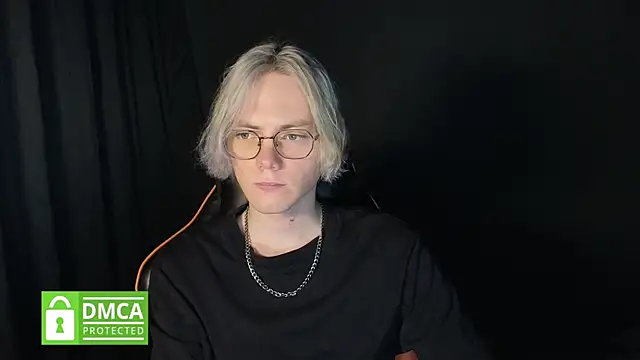 Snapshot of Keytaro chatting on June 2026 11:10:01 AM Keytaro online show from June 2026 11:10:01 AM
