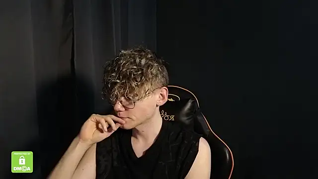 Keytaro online show from January 2026 08:18:02 PM