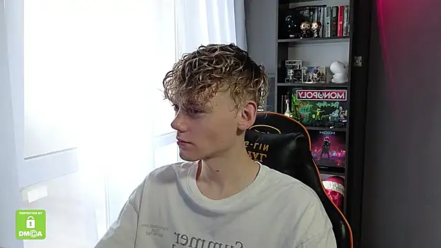 Keytaro online show from October 2025 08:59:01 AM