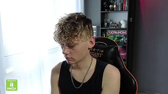 Keytaro online show from October 2025 10:45:02 AM