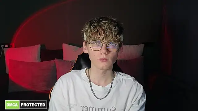 Keytaro online show from April 2026 11:11:02 PM