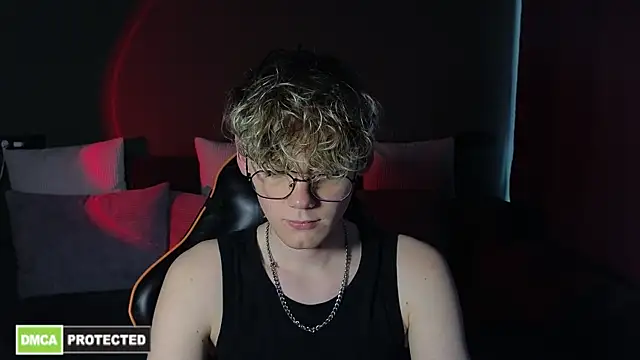 Keytaro online show from April 2026 01:14:01 PM