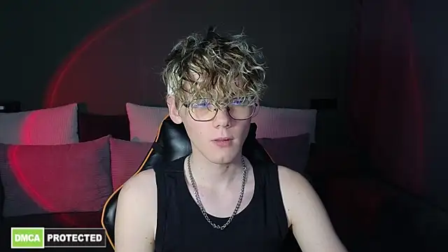 Keytaro online show from April 2026 07:16:02 AM