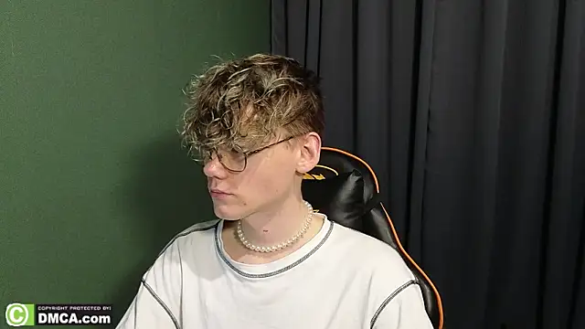 Keytaro online show from February 2026 05:49:01 AM