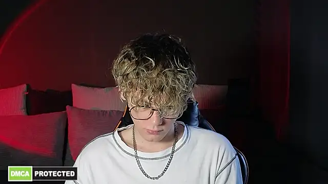 Keytaro online show from March 2026 06:02:02 AM