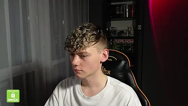 Keytaro online show from November 2025 10:57:01 PM