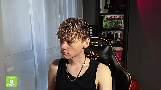 Keytaro online show from September 2025 01:50:02 PM