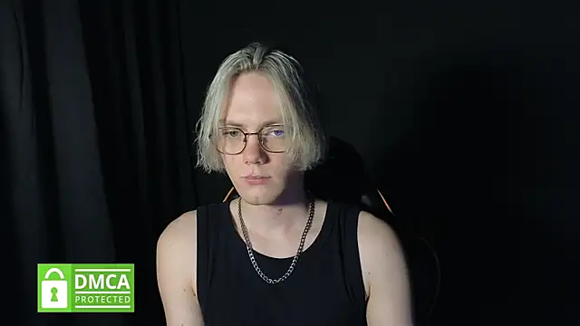 Snapshot of Keytaro chatting on June 2026 05:08:02 PM Keytaro online show from June 2026 05:08:02 PM