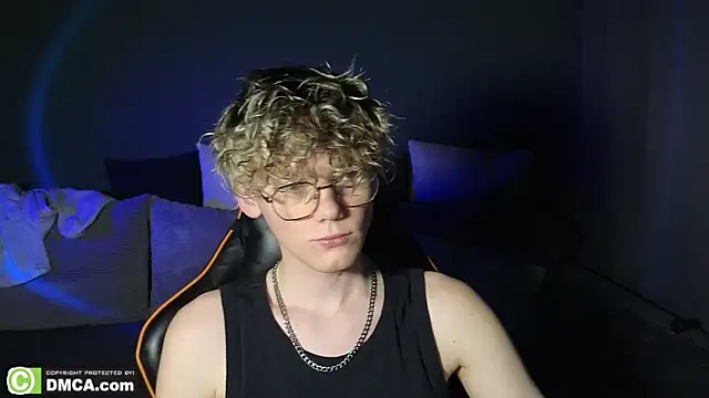 Keytaro online show from March 2026 08:36:01 PM