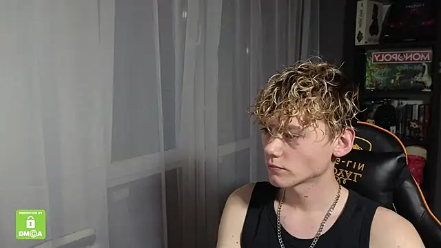 Keytaro online show from October 2025 01:04:01 AM