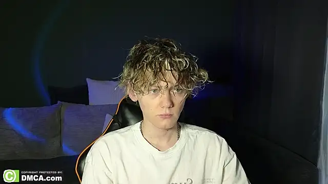 Keytaro online show from March 2026 02:35:02 PM