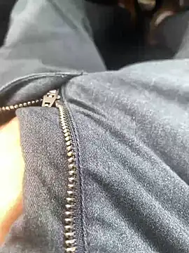 Snapshot of Leoartavia chatting on December 2024 06:20:02 PM Leoartavia online show from December 2024 06:20:02 PM