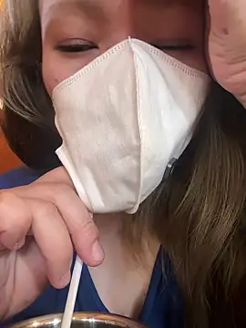 Snapshot of annna_annna_2024 chatting on October 2025 01:39:01 AM annna annna 2024 online show from October 2025 01:39:01 AM