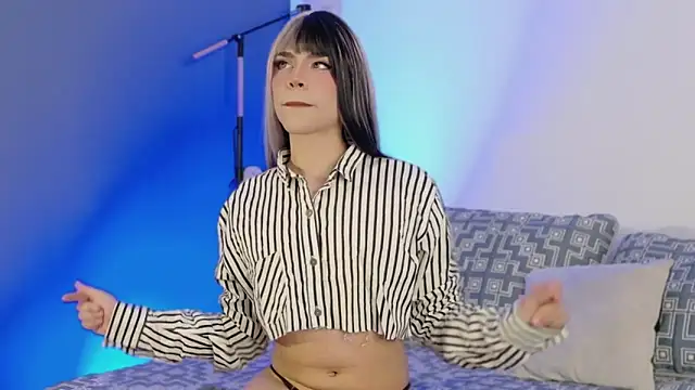 LucyGiraldo online show from October 2025 05:40:02 AM