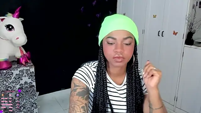 Marce 22 online show from November 2025 03:43:01 AM