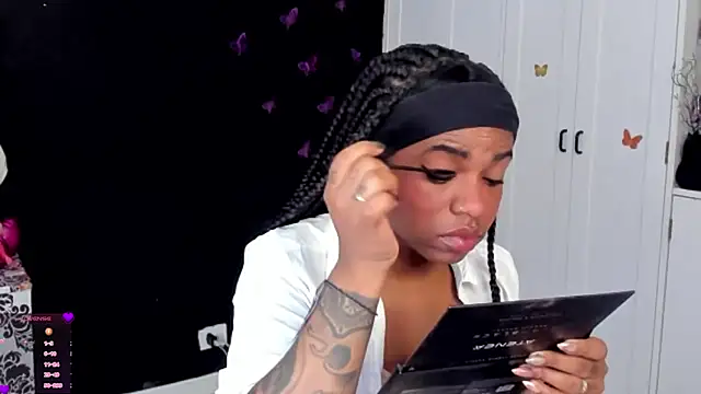 Marce 22 online show from November 2025 07:40:01 PM