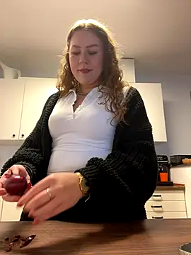 Fancy-Francy online show from November 2025 01:33:02 PM