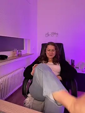 Fancy-Francy online show from January 2025 06:03:01 PM