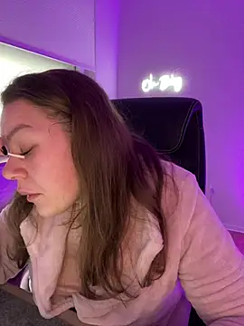 Fancy-Francy online show from February 2025 07:12:02 AM