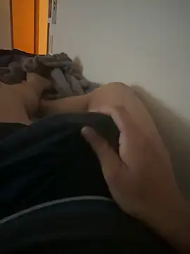 asakoda69 online show from April 2026 10:32:01 PM