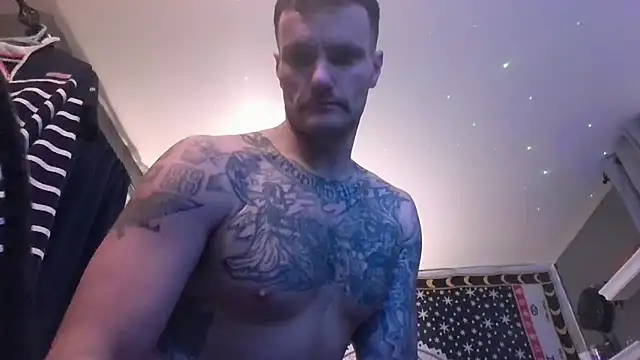 UnCuTupTheBuTT online show from February 2026 05:29:01 AM