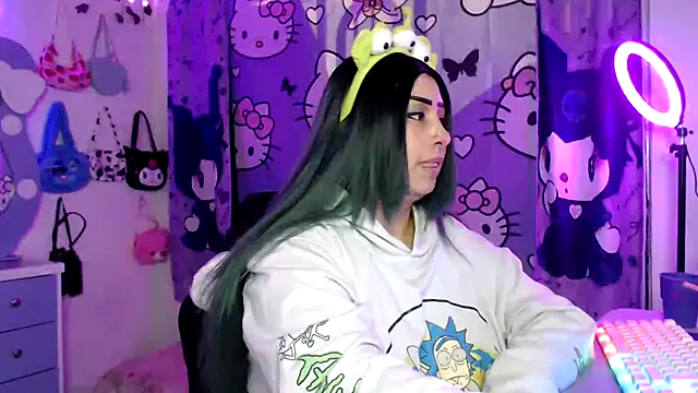 Snapshot of lussyevans24 chatting on October 2025 05:30:02 AM lussyevans24 online show from October 2025 05:30:02 AM