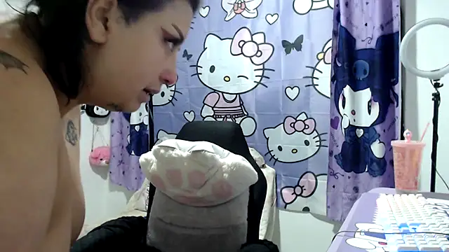 Snapshot of lussyevans24 chatting on November 2025 03:43:01 AM lussyevans24 online show from November 2025 03:43:01 AM