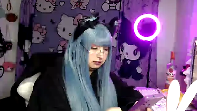 lussyevans24 online show from May 2026 02:33:02 AM