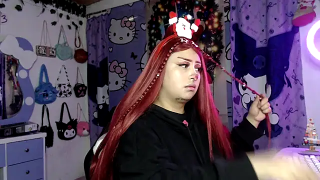 Snapshot of lussyevans24 chatting on December 2025 06:19:02 AM lussyevans24 online show from December 2025 06:19:02 AM