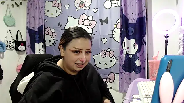 Snapshot of lussyevans24 chatting on November 2025 05:51:02 AM lussyevans24 online show from November 2025 05:51:02 AM