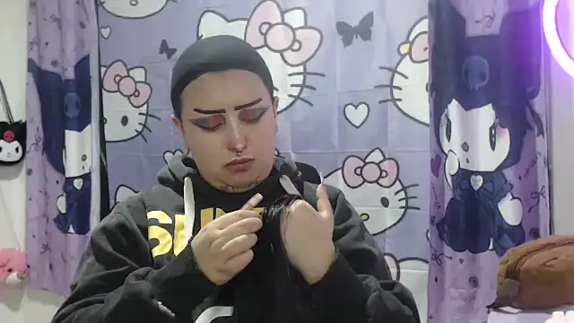 Snapshot of lussyevans24 chatting on November 2025 07:02:01 AM lussyevans24 online show from November 2025 07:02:01 AM