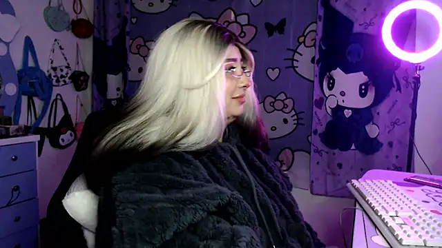 lussyevans24 online show from March 2026 03:46:01 AM