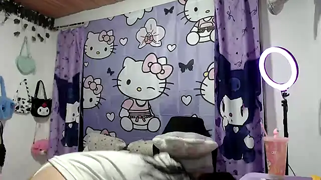 Snapshot of lussyevans24 chatting on November 2025 03:54:02 AM lussyevans24 online show from November 2025 03:54:02 AM