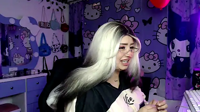 lussyevans24 online show from February 2026 03:51:01 AM