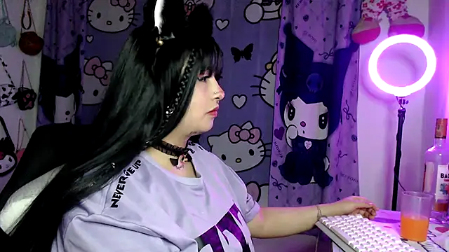 lussyevans24 online show from February 2026 02:41:01 AM