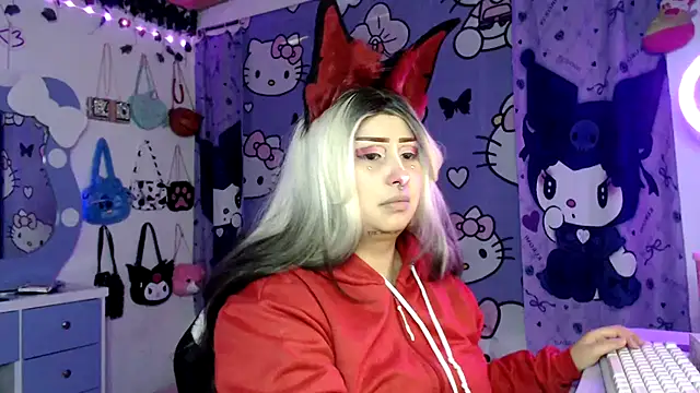 Snapshot of lussyevans24 chatting on December 2025 03:07:01 AM lussyevans24 online show from December 2025 03:07:01 AM