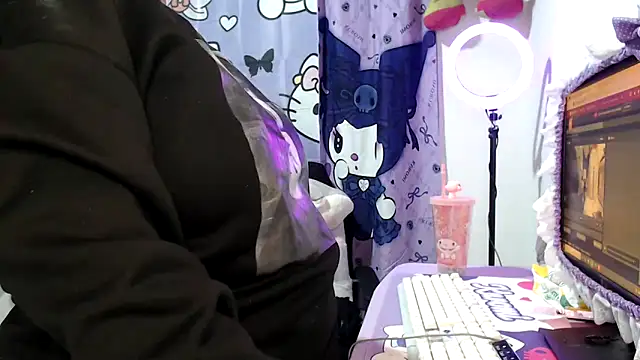 Snapshot of lussyevans24 chatting on December 2025 05:17:02 AM lussyevans24 online show from December 2025 05:17:02 AM