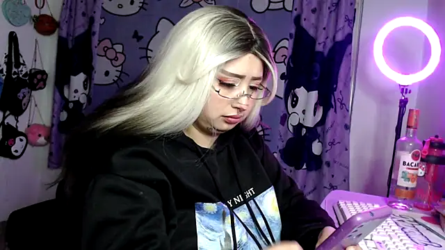 lussyevans24 online show from April 2026 02:03:02 AM