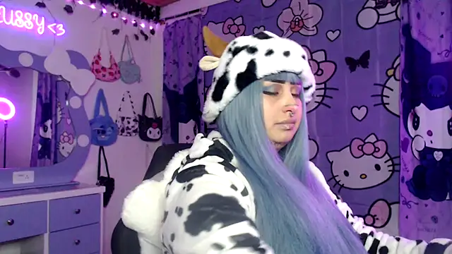 lussyevans24 online show from October 2025 05:30:02 AM