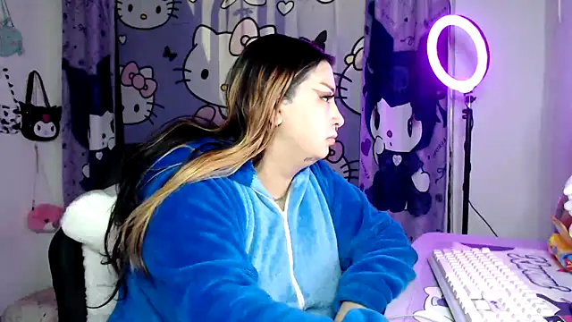 Snapshot of lussyevans24 chatting on November 2025 05:00:02 AM lussyevans24 online show from November 2025 05:00:02 AM