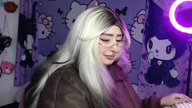 lussyevans24 online show from May 2026 03:25:01 AM