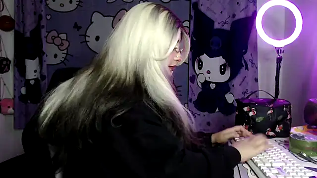 lussyevans24 online show from April 2026 01:30:02 AM