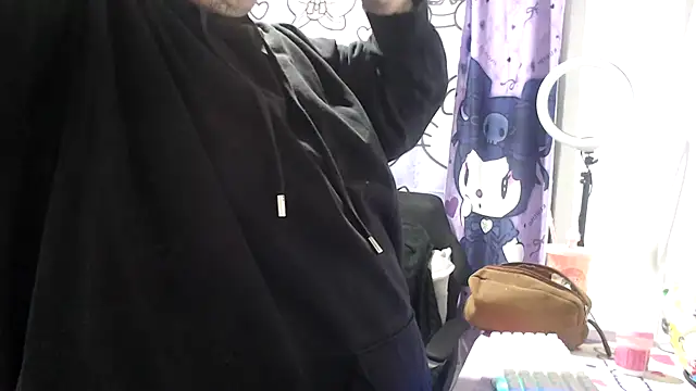 Snapshot of lussyevans24 chatting on November 2025 06:07:02 AM lussyevans24 online show from November 2025 06:07:02 AM