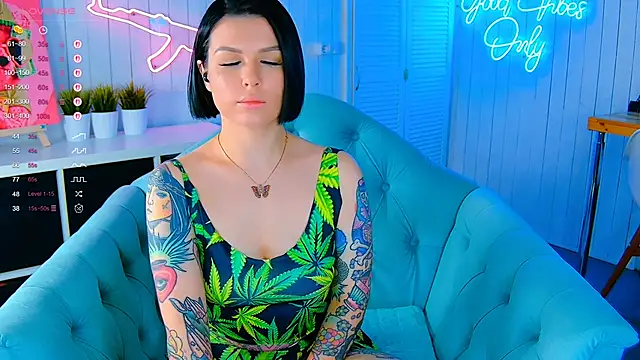 My toys pink online show from November 2025 08:31:02 PM