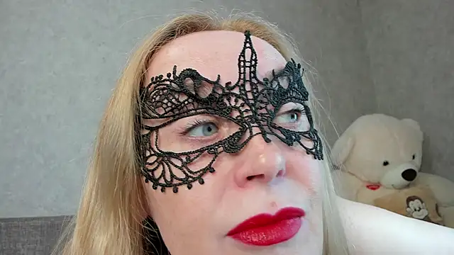 Snapshot of angelica_marquise chatting on May 2026 06:04:01 PM angelica marquise online show from May 2026 06:04:01 PM