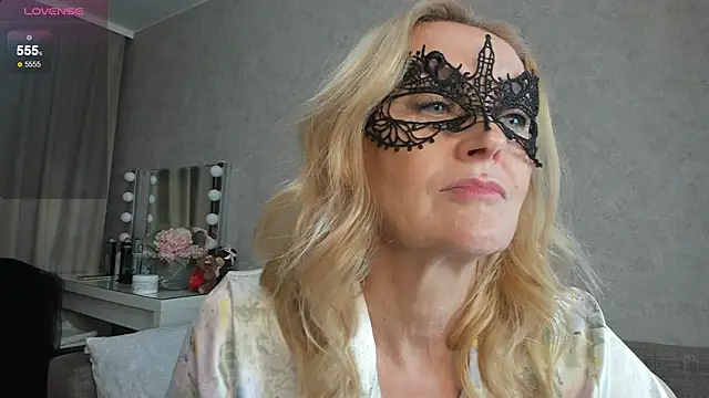 angelica marquise online show from November 2025 05:27:01 PM