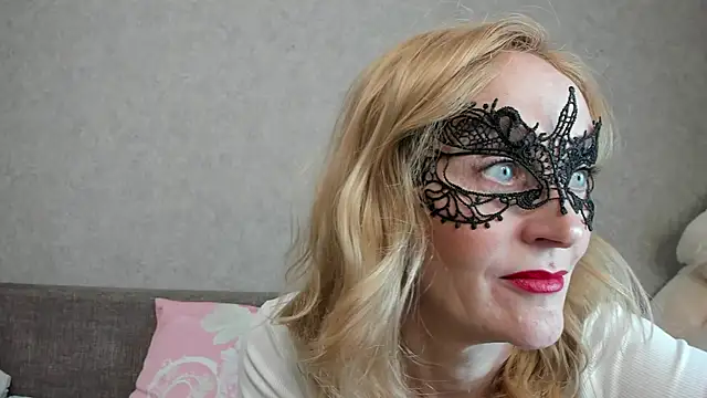 Snapshot of angelica_marquise chatting on April 2026 09:16:01 AM angelica marquise online show from April 2026 09:16:01 AM