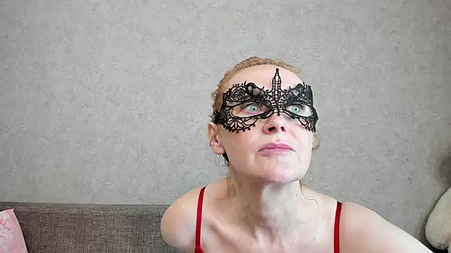 Snapshot of angelica_marquise chatting on April 2026 06:54:02 PM angelica marquise online show from April 2026 06:54:02 PM