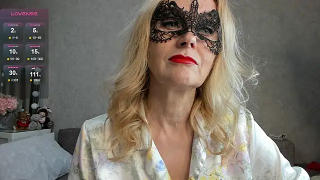 angelica marquise online show from November 2025 04:50:01 PM