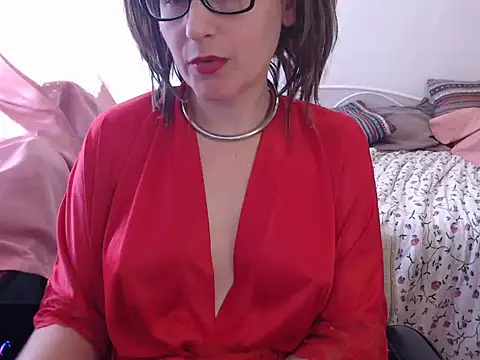 Snapshot of SofieStarlet chatting on May 2026 02:22:01 PM SofieStarlet online show from May 2026 02:22:01 PM